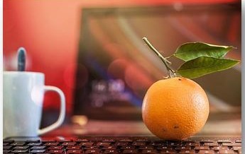 Eat and Hydrate at your desk – yay or nay? – Part I