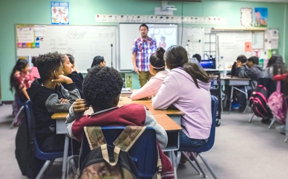 Why the Emphasis on Water Dispensers in Schools?