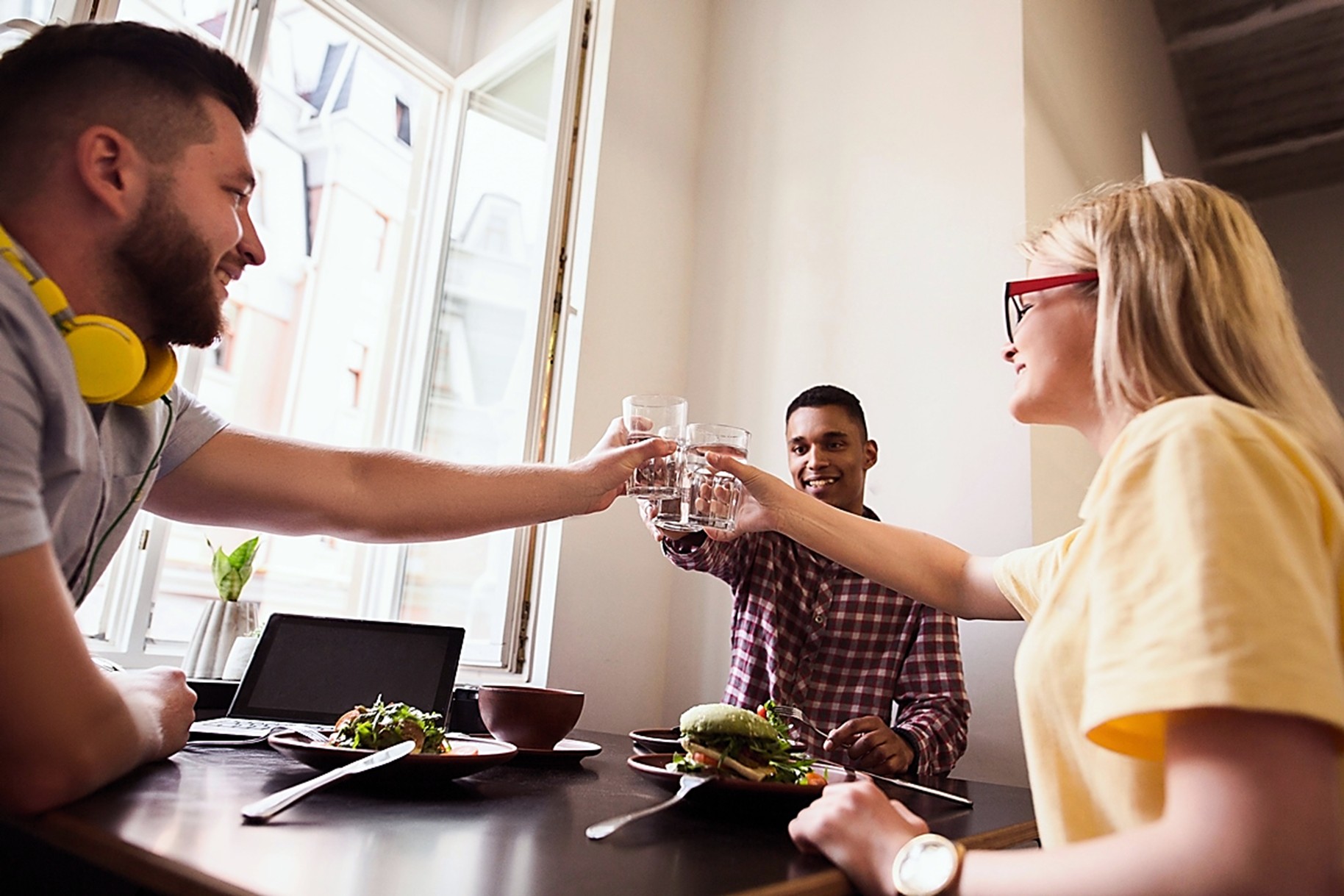 How Water Helps You Chill When It’s Hot – Inside and Out